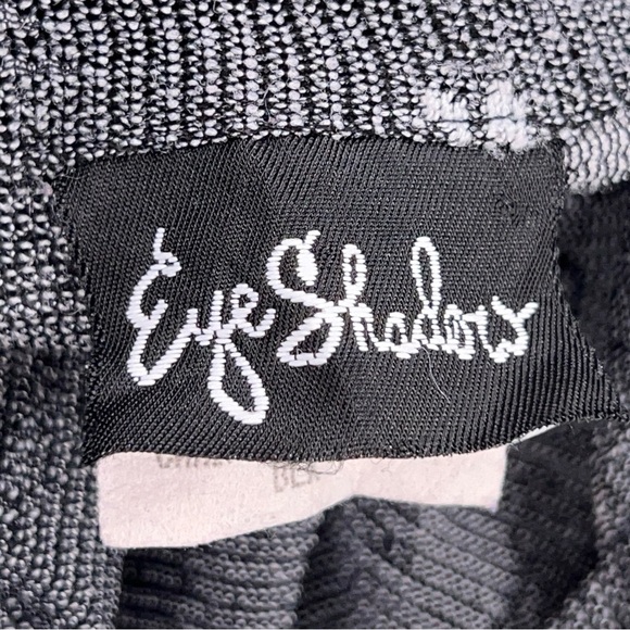 Vintage 90s Medium Eyeshadow Grey White Floral Stretch Top Button Up Half Sleeve - Picture 8 of 12